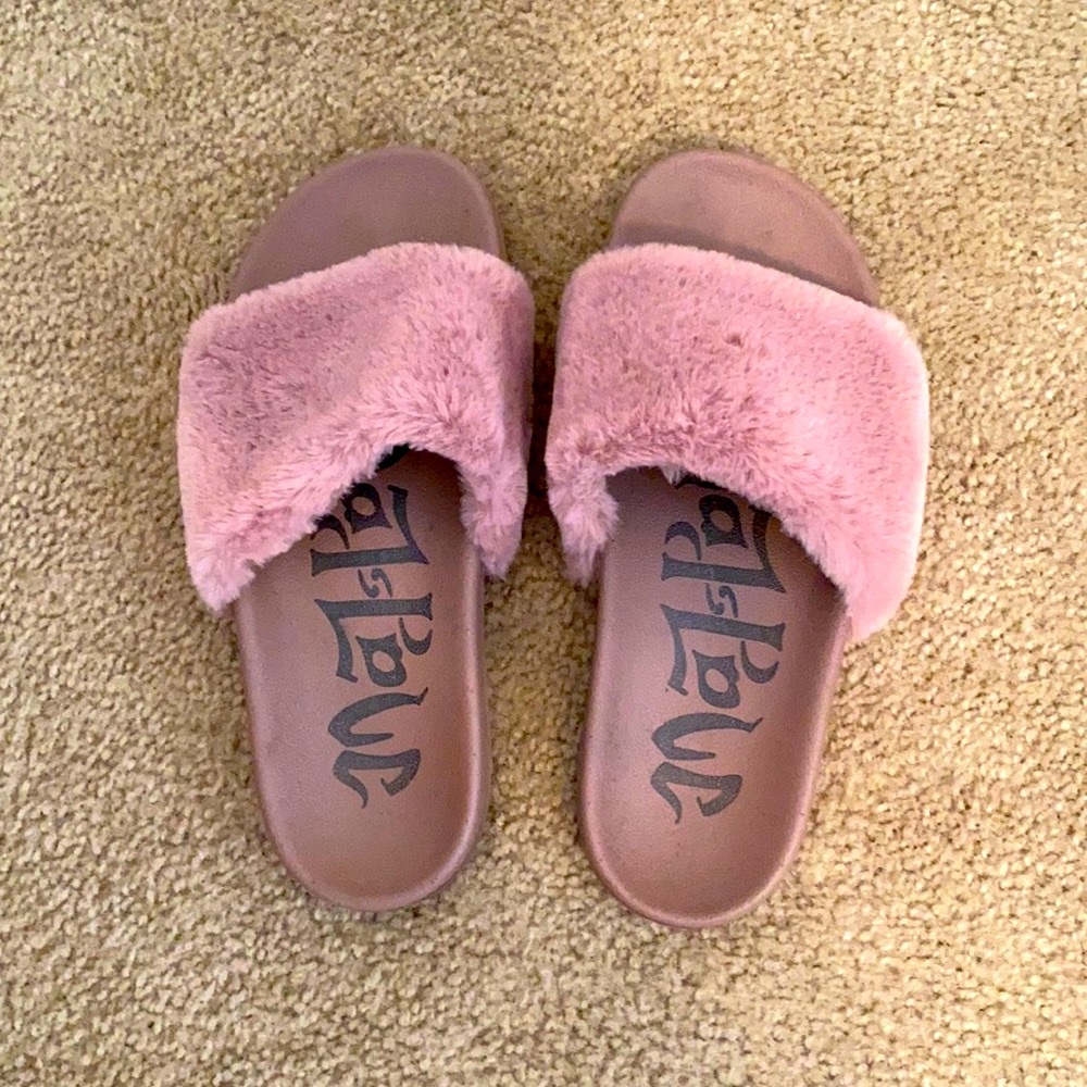 Fuzzy Slides